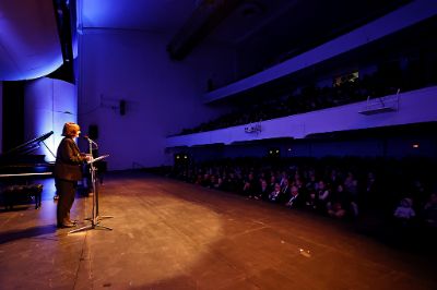 "Estamos felices con la respuesta a la convocatoria, que refleja un fuerte sentido de pertenencia", señaló la Rectora Rosa Devés.